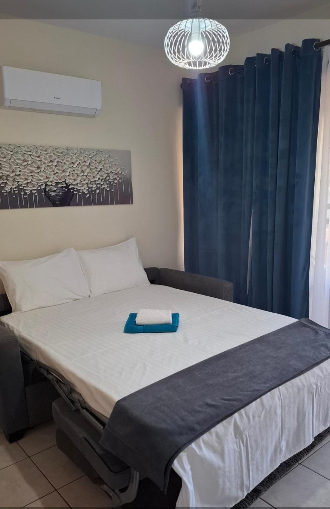By The Way Apartment 1 Larnaca Exterior photo